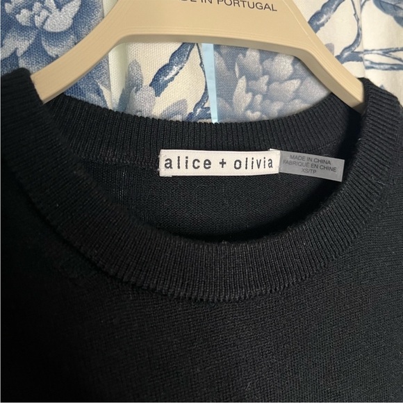 Alice & Olivia wool sweater top - Picture 2 of 4